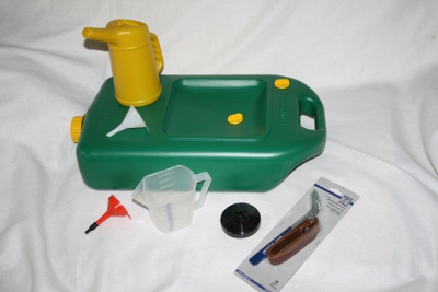 Ölfilterschlüssel, Auffangwannen, Meßbecher, Trichter Ölfilterschlüssel, Auffangwannen, Meßbecher, Trichter