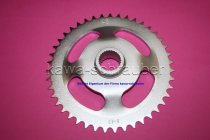 Kettenblatt / Ritzel hinten 28mm Lochkreis mit Verzahnung 415 43 Zähne