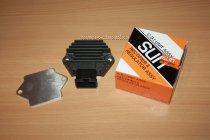 Lichtmaschinenregler Gleichrichter Spannungsregler Honda CBR1100 XX Super Blackbird Typ SC35