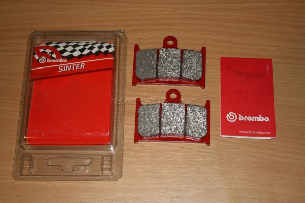 Brembo Sinter Bremsbeläge vorne Triumph 600 Daytona